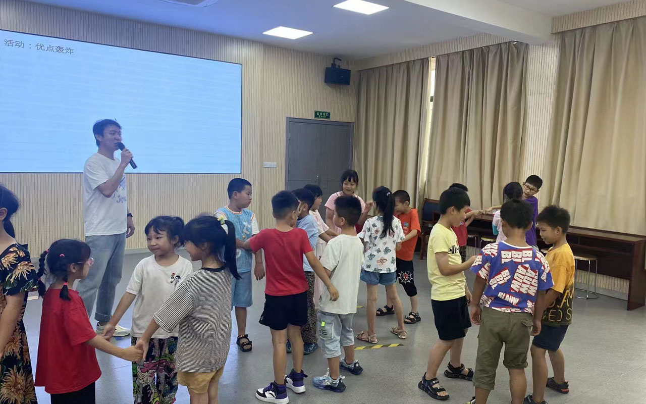 永仁龙观乡中心学校